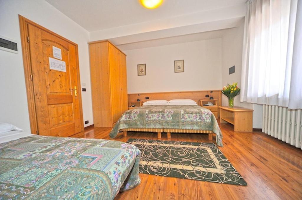 Albergo Ristorante Alle Codole Canale dʼAgordo Zimmer foto